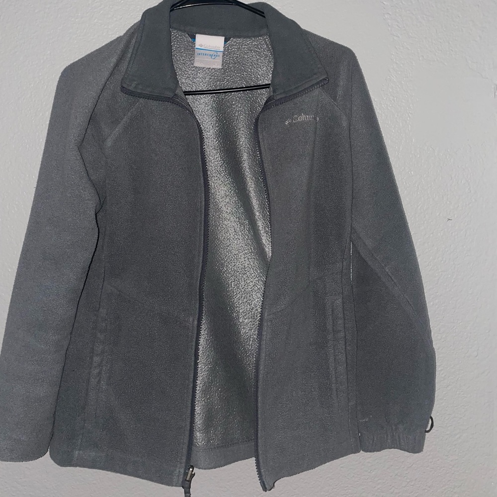 LARGE WOMENS COLUMBIA JACKET